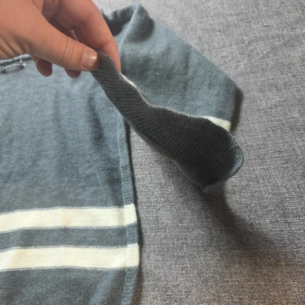 Do Everything in Love Cardigan Open‎ Women's Gray and White One Size with hood